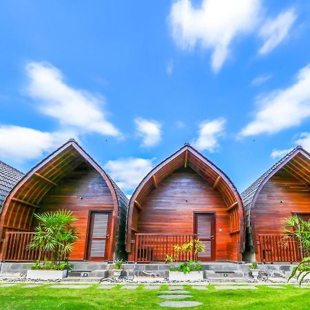 Sekar Arum Riverside Resort In Canggu Tanah Lot Екстериор снимка