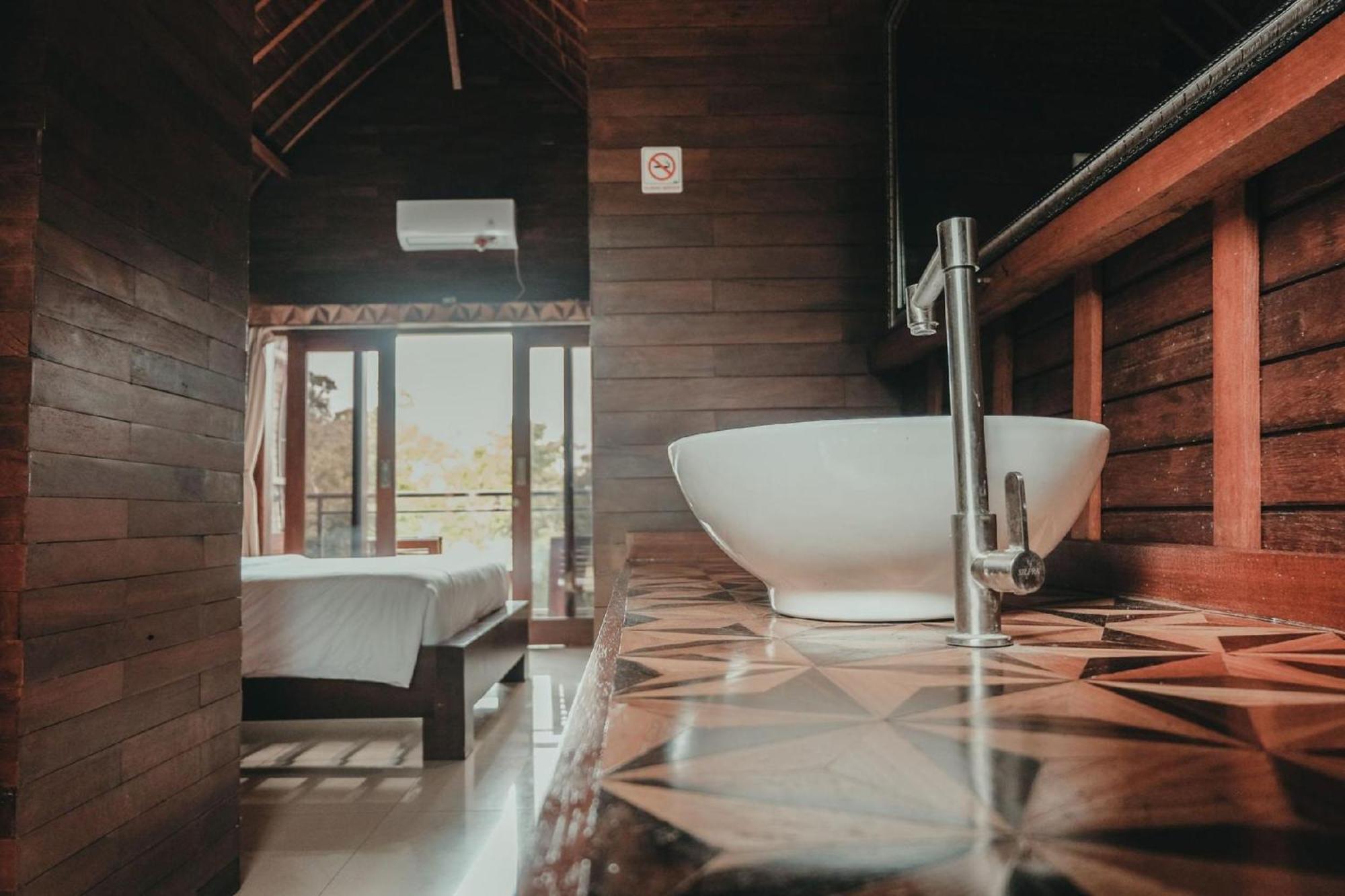 Sekar Arum Riverside Resort In Canggu Tanah Lot Екстериор снимка
